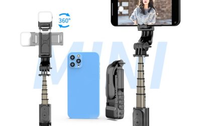 How do selfie sticks with flexible arms compare to traditional selfie sticks?